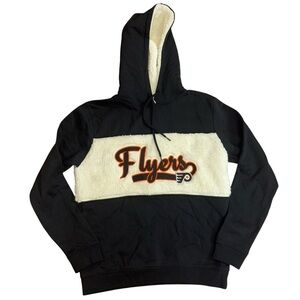 NWT Philadelphia Flyers NHL Hockey Fleece Hoodie Women’s M Sports Jersey Warm